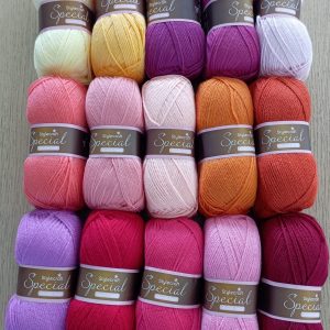 Attic24 - Dahlia blanket